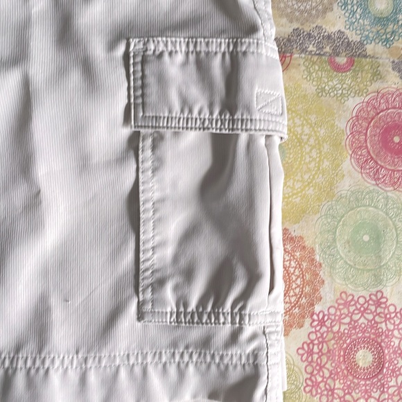 Chaps Performance Men”s Golf Shorts - Picture 3 of 5